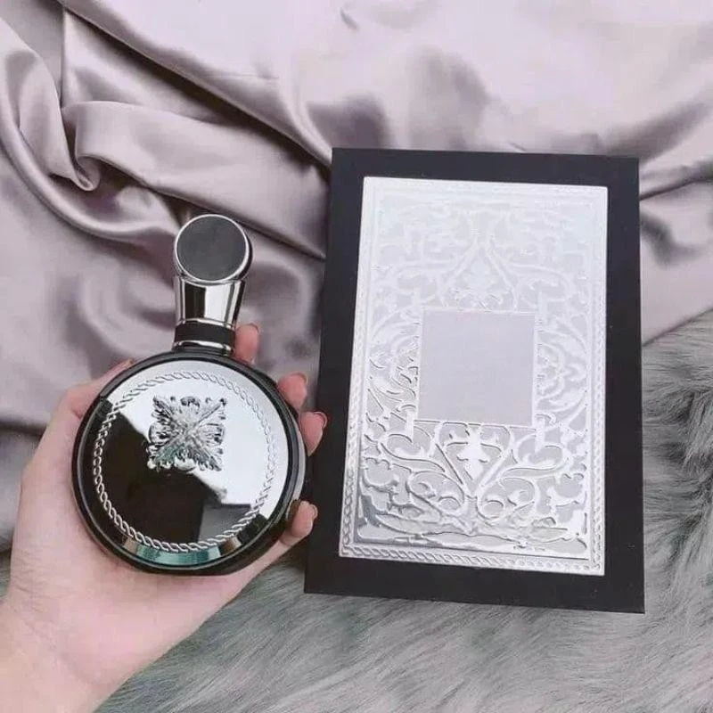 oriental-perfume-black-sophisticated-minimalist-box-packaging-design